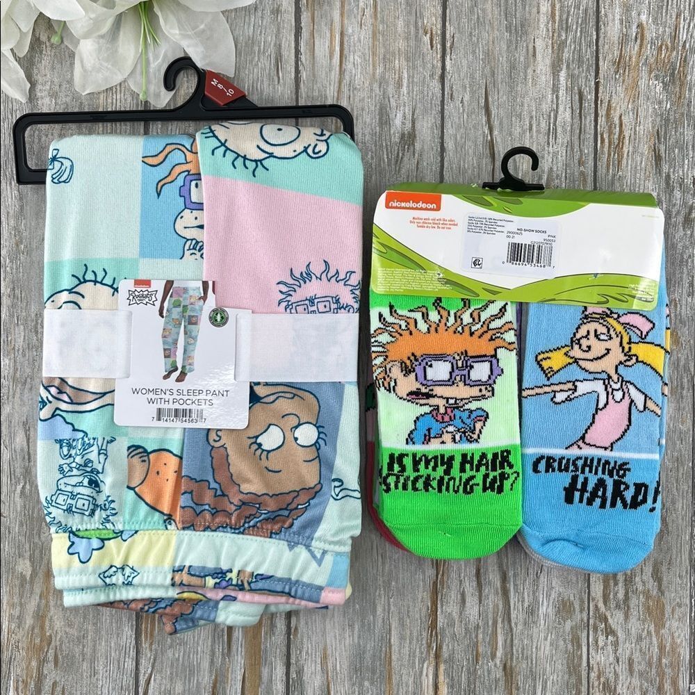 Women’s Rugrats Sleep Lounge Pajama Pants & 10 Pair No Show Socks Size M